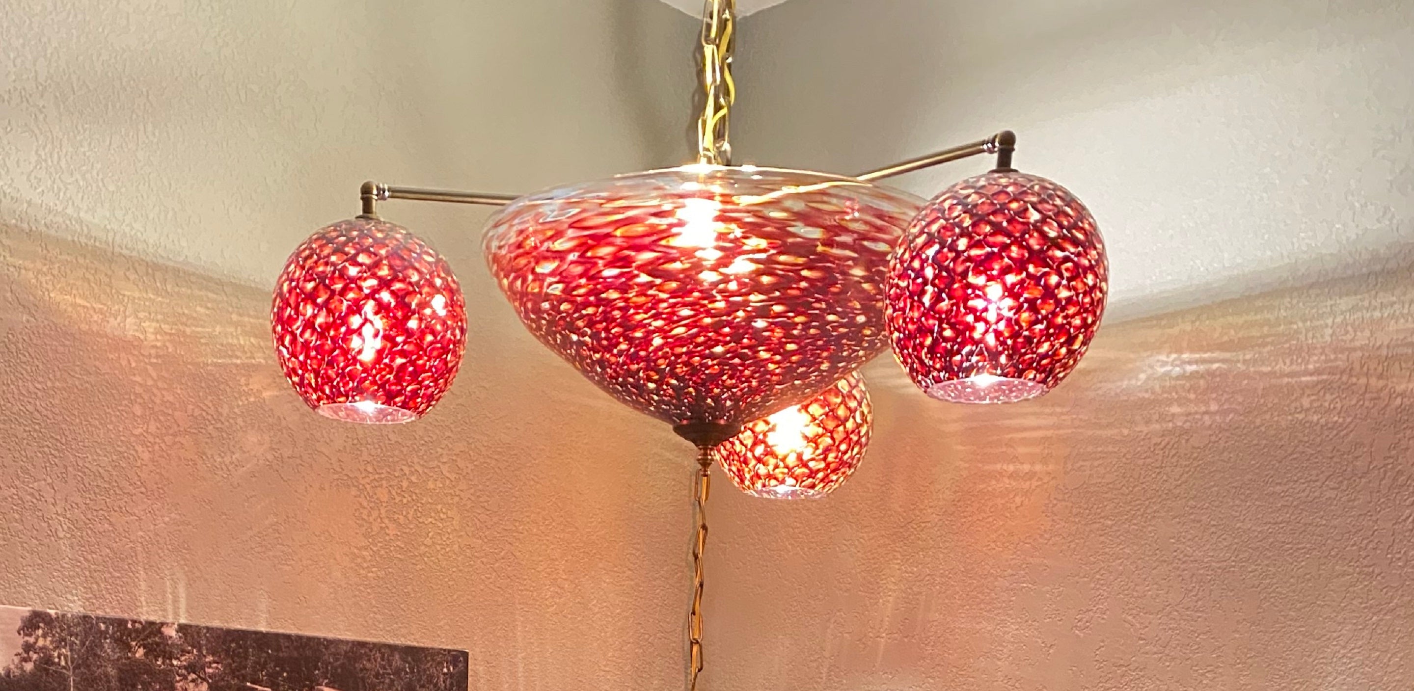 Chandelier en verre rouge style art déco italien - Pièce unique